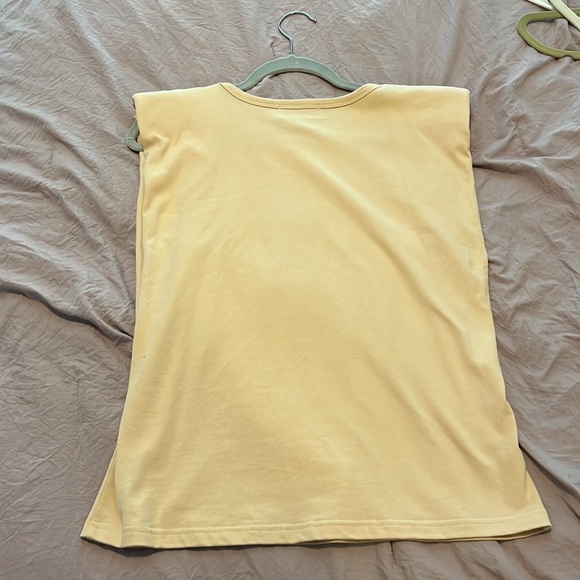 Shoulder Pads Tank - Picture 3 of 4